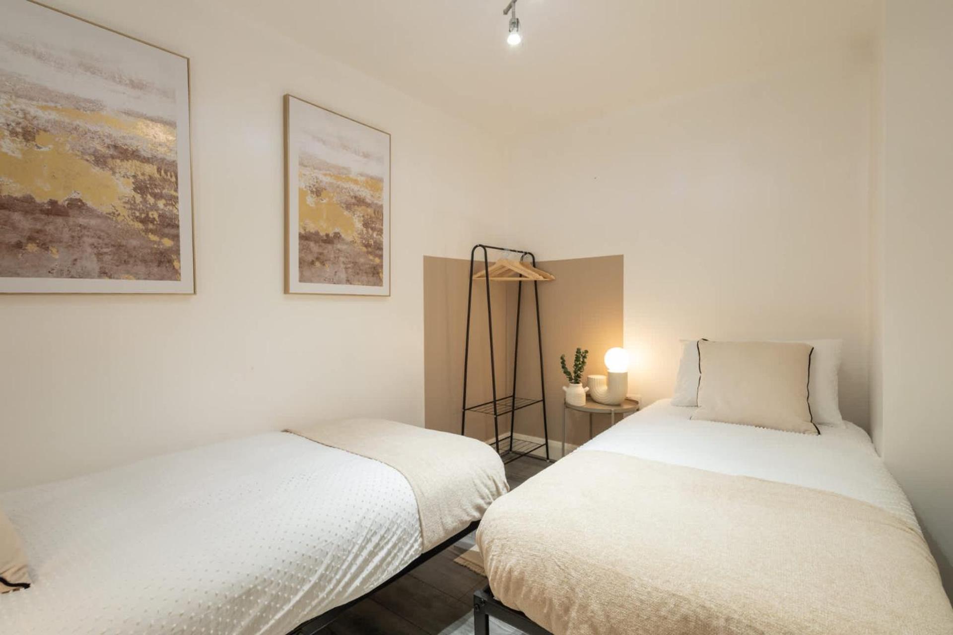 Host & - Bradshaw Close Holiday home